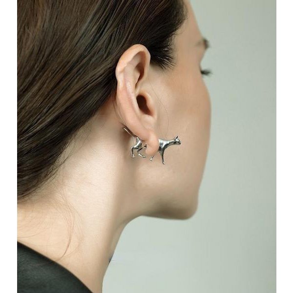 Doppelseitiger Ohrring im Welpen- und Katzen-Design, einteilig